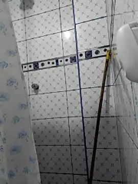 Exotic19cm online show from December 3, 2025, 11:03 pm