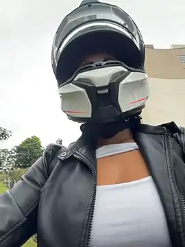 AlannaEvons online show from March 24, 2026, 8:14 pm