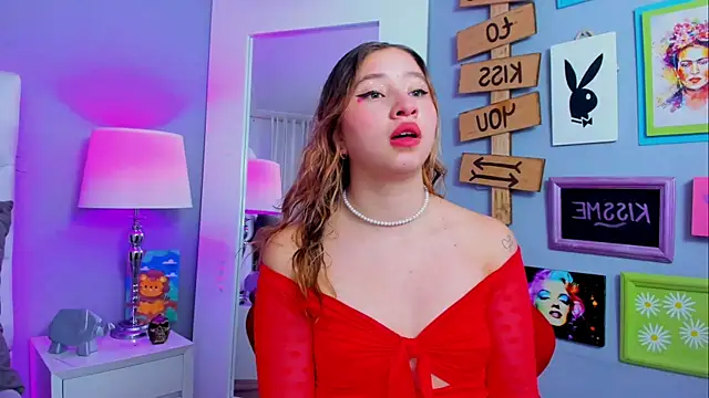 mia skys online show from November 28, 2025, 12:52 pm