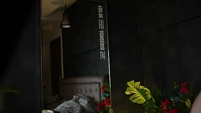 MelanyViper online show from September 25, 2025, 8:34 pm