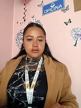 -Mia1 online show from September 22, 2025, 2:52 pm