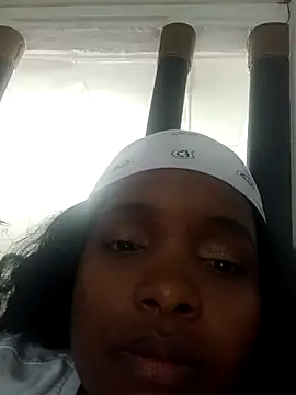 isabella brown1 online show from March 28, 2026, 3:28 am