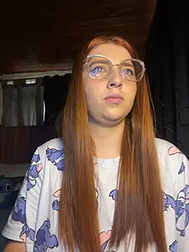 CoraVibes online show from December 20, 2025, 12:01 pm