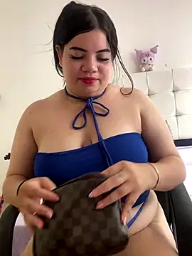 Snapshot of Kuromy_x chatting on September 15, 2025, 6:52 pm Kuromy x online show from September 15, 2025, 6:52 pm