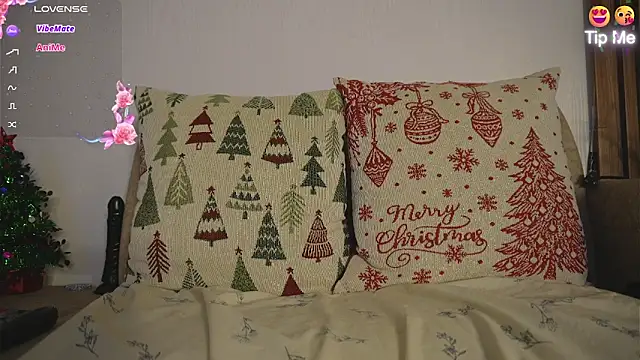 Snapshot of Roxybeautyy chatting on November 10, 2025, 9:30 am Roxybeautyy online show from November 10, 2025, 9:30 am