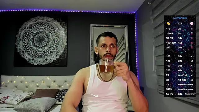 Snapshot of TianZilac chatting on October 22, 2025, 11:26 pm TianZilac online show from October 22, 2025, 11:26 pm