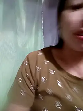 Snapshot of Sophia-pusy chatting on October 19, 2025, 1:39 am Sophia-pusy online show from October 19, 2025, 1:39 am