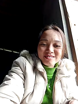 Snapshot of Sophia-pusy chatting on November 13, 2025, 6:01 am Sophia-pusy online show from November 13, 2025, 6:01 am