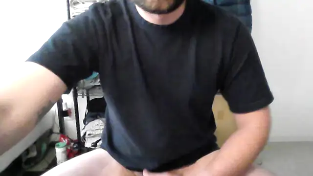 hornyjoe xxx online show from May 11, 2026, 8:31 am