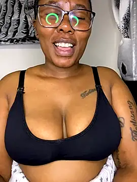 fatpussydallx online show from September 23, 2025, 4:32 pm