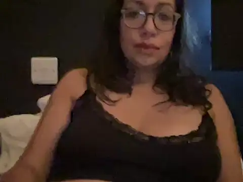 RosaFreya online show from February 7, 2026, 9:46 am