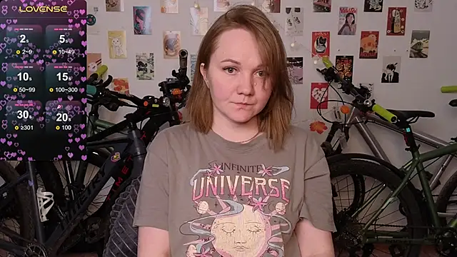 BellaMurrr online show from November 6, 2025, 5:03 pm