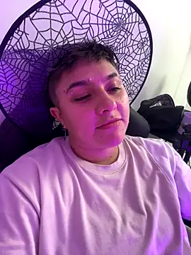 IanGilbert online show from October 25, 2025, 7:52 pm