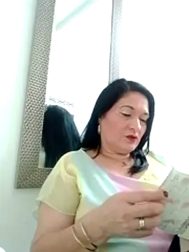 Lenacorbet online show from November 11, 2025, 7:14 pm