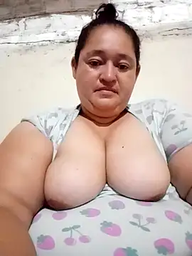 Snapshot of Sexyy-BBW chatting on October 26, 2025, 11:16 am Sexyy-BBW online show from October 26, 2025, 11:16 am