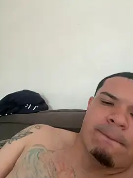 YadielPublic online show from February 14, 2026, 8:16 pm