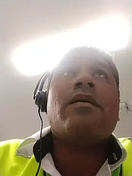 danigarci2307 online show from February 27, 2026, 1:27 am