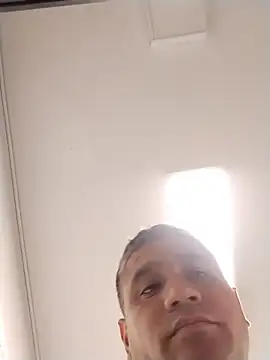 danigarci2307 online show from April 27, 2026, 11:14 pm