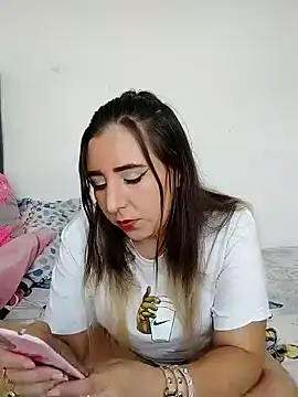 isabella lovem online show from January 8, 2026, 6:43 pm