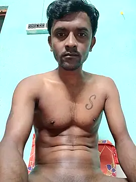 ShinuRoy online show from November 28, 2025, 11:51 pm