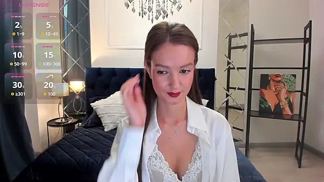 Snapshot of LoraSunnyy chatting on September 13, 2025, 4:45 am LoraSunnyy online show from September 13, 2025, 4:45 am