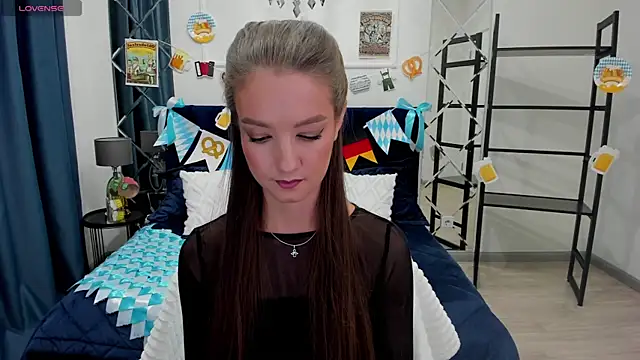 Snapshot of LoraSunnyy chatting on October 1, 2025, 8:31 am LoraSunnyy online show from October 1, 2025, 8:31 am