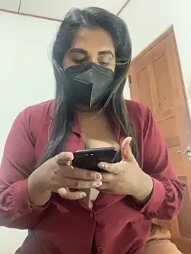 Choco Chuby online show from November 7, 2025, 4:18 pm