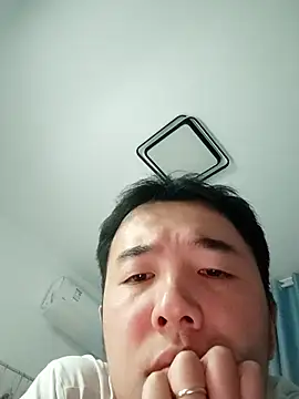 nnnnnan9527 online show from September 19, 2025, 3:24 pm