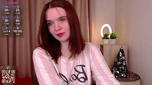 EvaJackson111 online show from October 19, 2025, 2:18 pm