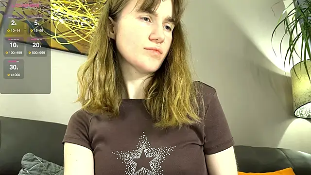 velina   online show from November 12, 2025, 6:08 pm