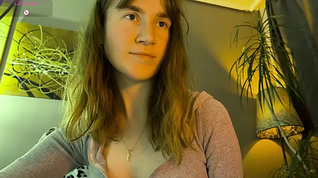 velina   online show from December 14, 2025, 3:17 pm