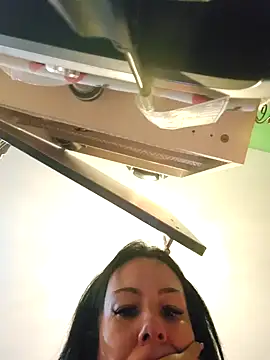 Filthymaddymilfy25 online show from October 14, 2025, 5:03 pm