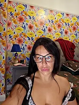 Filthymaddymilfy25 online show from January 17, 2026, 12:10 pm