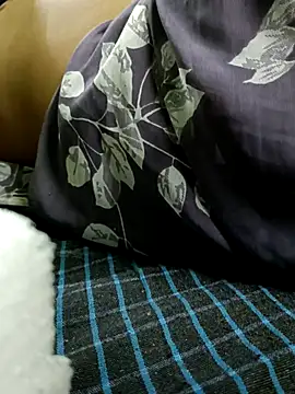 Hot pooja55 online show from September 14, 2025, 3:11 pm