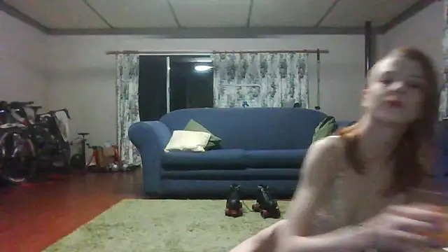 Snapshot of Rupoles chatting on November 14, 2025, 11:42 am Rupoles online show from November 14, 2025, 11:42 am