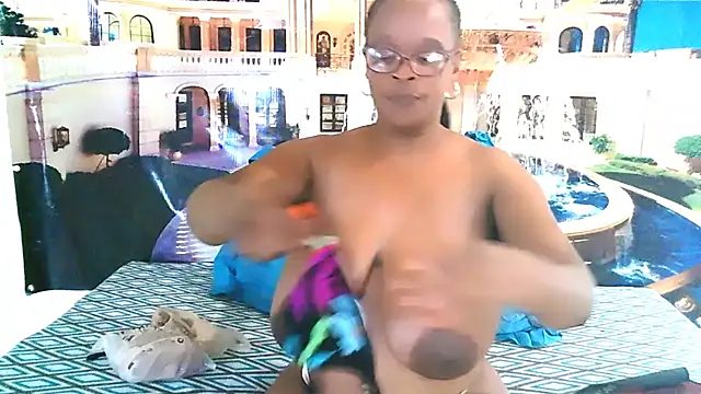 Snapshot of EbonyBloom69 chatting on February 17, 2026, 5:52 pm EbonyBloom69 online show from February 17, 2026, 5:52 pm