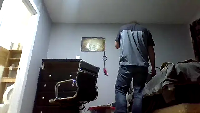 Snapshot of CouplesFuckToy69 chatting on December 5, 2025, 4:10 am CouplesFuckToy69 online show from December 5, 2025, 4:10 am