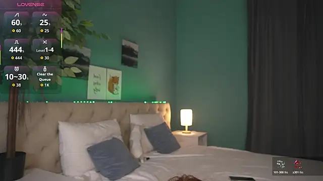 Lisafoxy  online show from March 30, 2026, 12:44 am