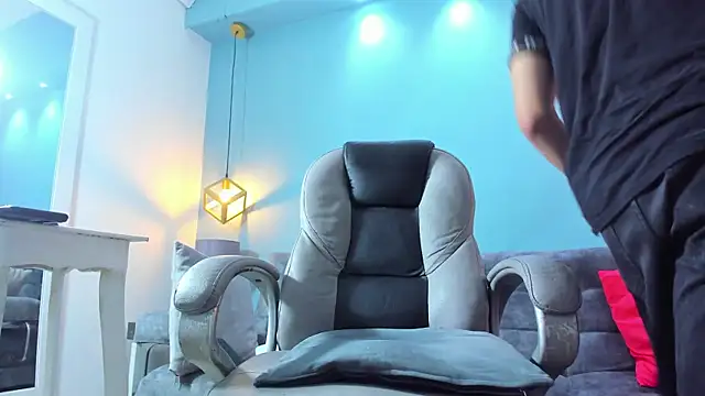 Snapshot of Eross_Santy chatting on September 11, 2025, 1:00 pm Eross Santy online show from September 11, 2025, 1:00 pm