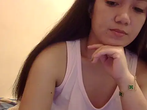 Lovelyclaya online show from November 14, 2025, 12:26 pm