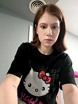 CarolaineMyers online show from October 7, 2025, 4:04 pm