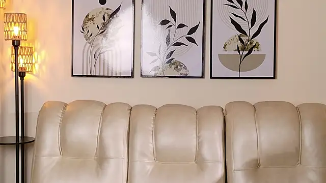 Violeta Foxz online show from October 16, 2025, 7:37 pm