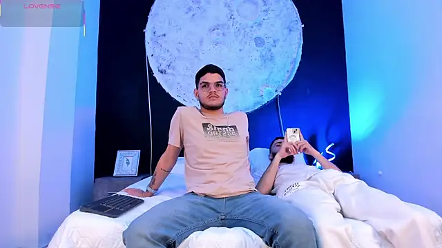 marcoAndMathew online show from September 25, 2025, 12:20 pm