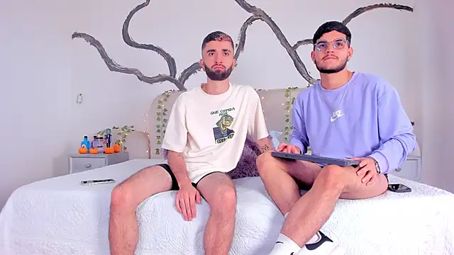 marcoAndMathew online show from October 18, 2025, 8:09 pm