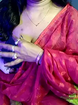 monaa-darling online show from November 4, 2025, 5:56 pm