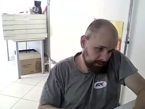 Snapshot of Henrilimajunior02 chatting on March 26, 2026, 6:02 pm Henrilimajunior02 online show from March 26, 2026, 6:02 pm