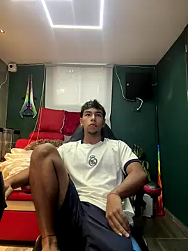 Snapshot of CHR58_ chatting on September 30, 2025, 12:43 pm CHR58 online show from September 30, 2025, 12:43 pm