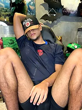 Snapshot of CHR58_ chatting on October 25, 2025, 2:13 pm CHR58 online show from October 25, 2025, 2:13 pm