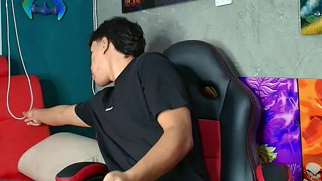 Snapshot of CHR58_ chatting on December 1, 2025, 7:41 pm CHR58 online show from December 1, 2025, 7:41 pm