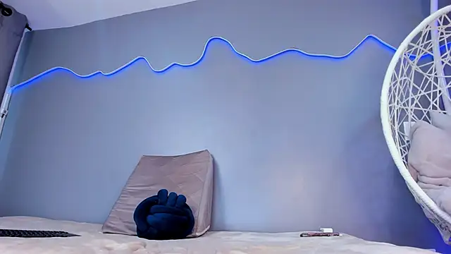 AlinaSweett  online show from November 24, 2025, 3:56 pm